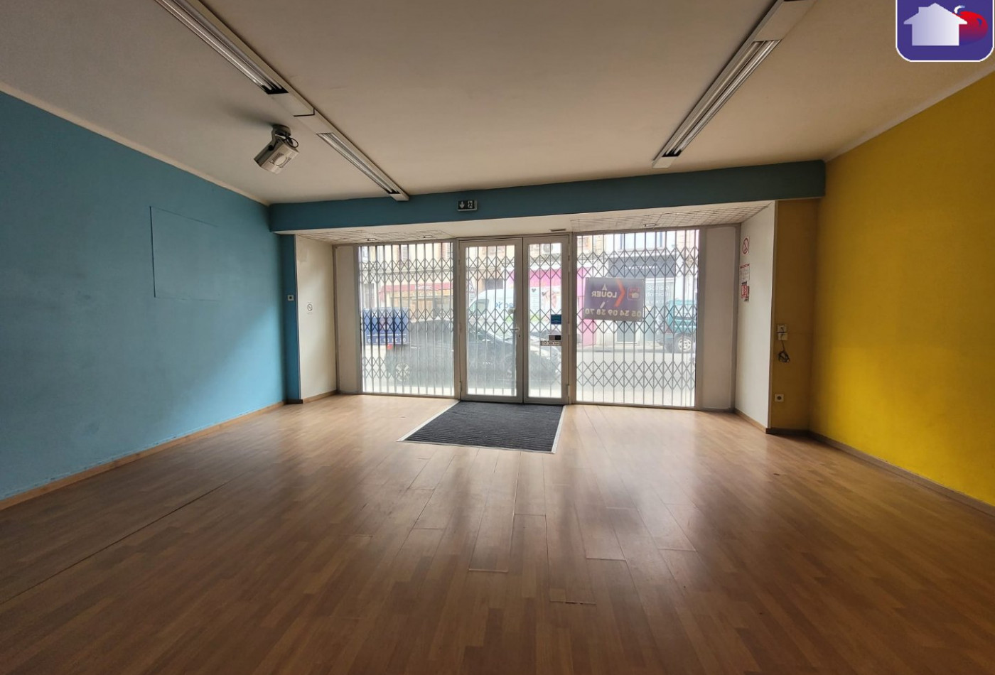 location Local commercial Lavelanet - Photo 2