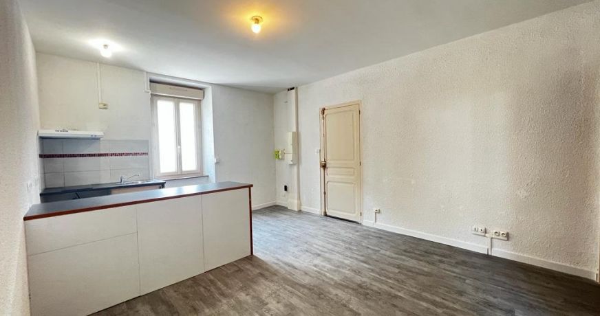 location Appartement Ussat