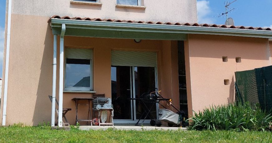 location Maison Cazeres