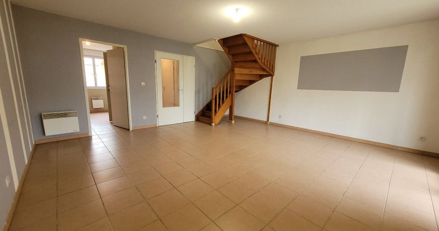 location Maison Cazeres