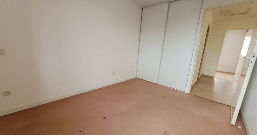 location Maison Cazeres