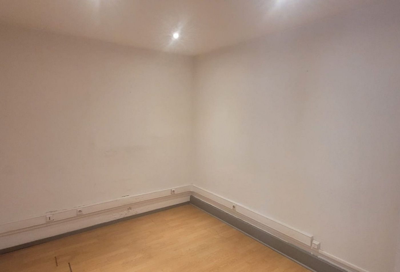 location Local commercial Pamiers - Photo 7