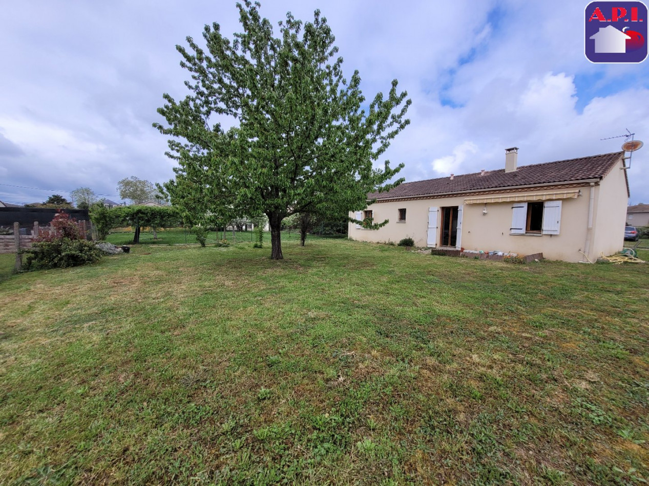 location Maison Cazeres - Photo 1