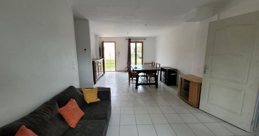 location Maison Cazeres