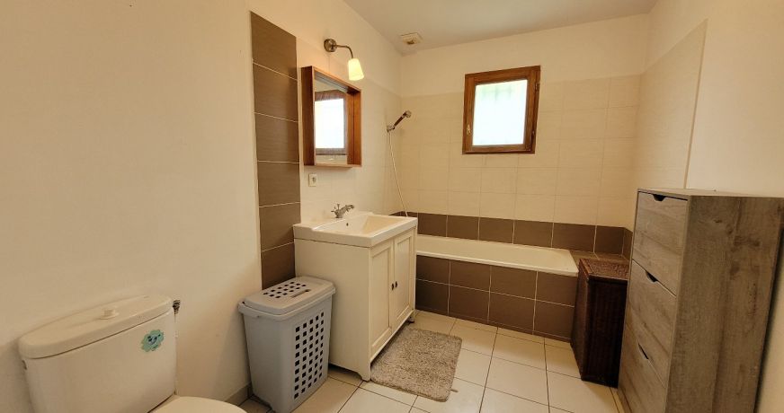 location Maison Cazeres