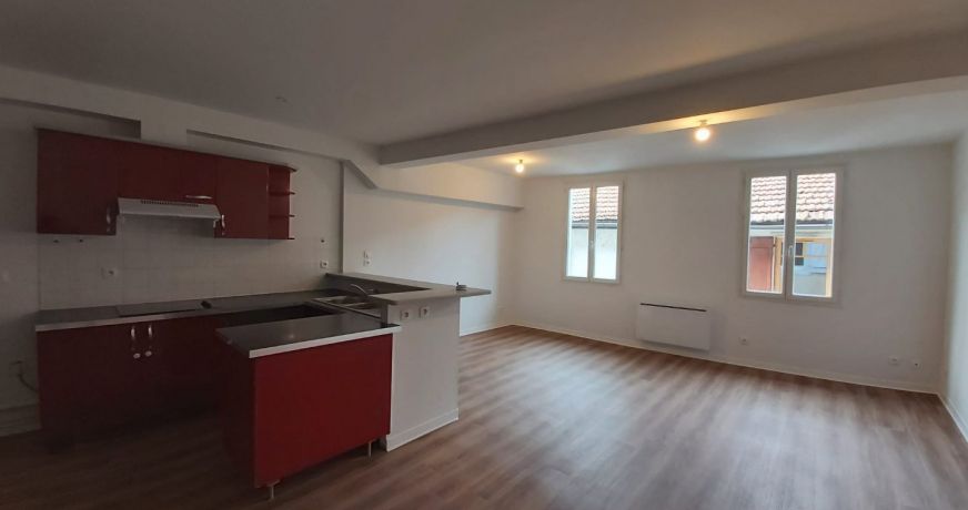 location Appartement rénové Tarascon Sur Ariege