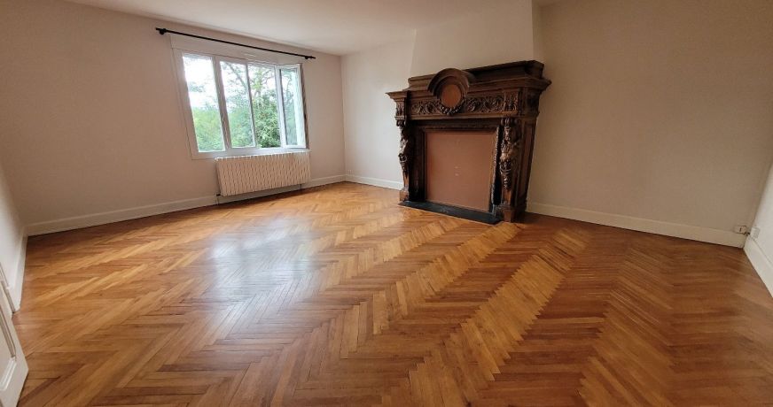 location Maison Cazeres