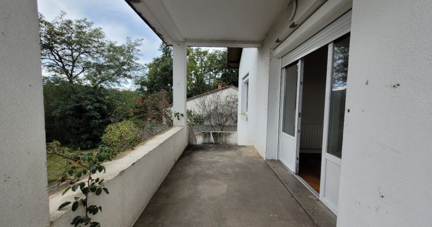 location Maison Cazeres