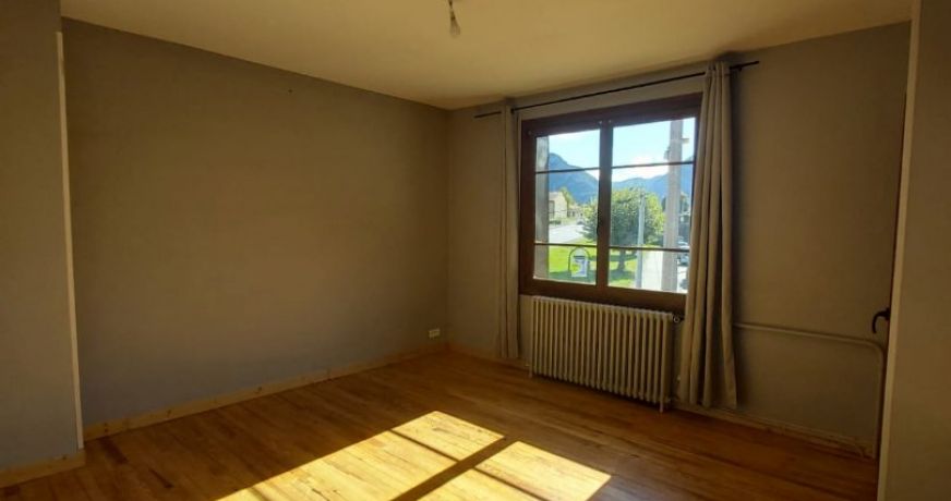 location Maison Tarascon Sur Ariege