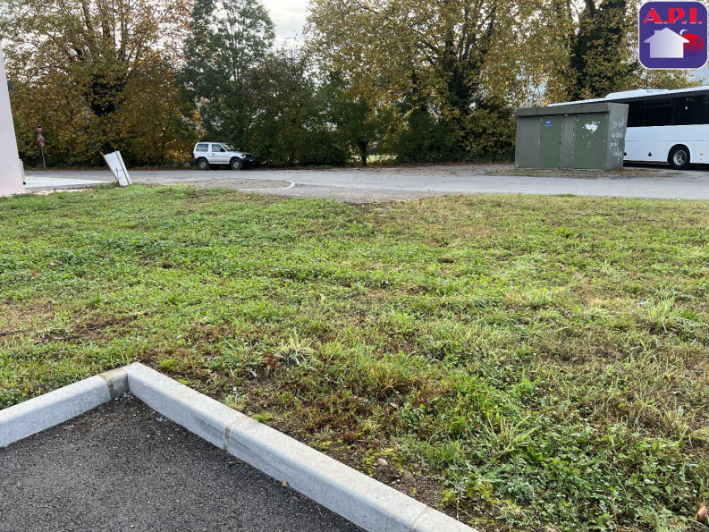 vente Terrain commercial Foix - Photo 2
