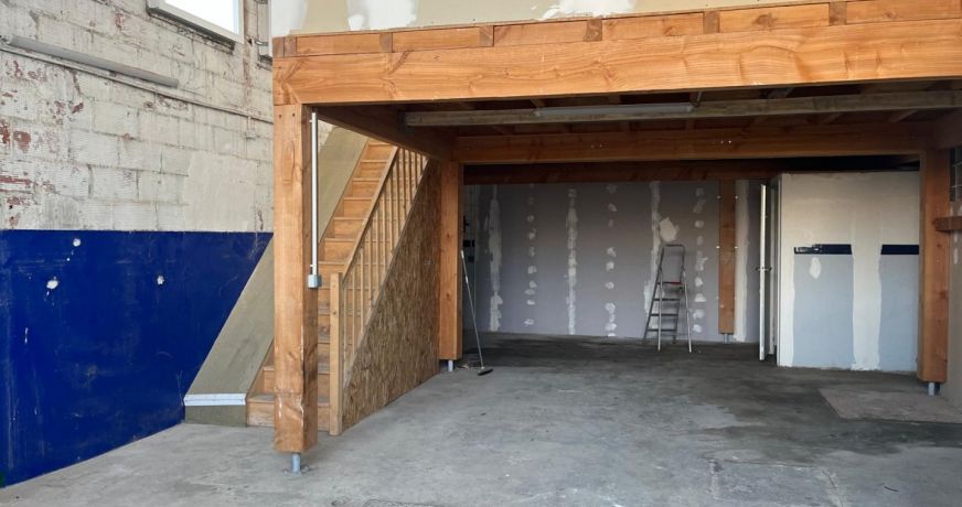 location Local commercial Saint Jean Du Falga