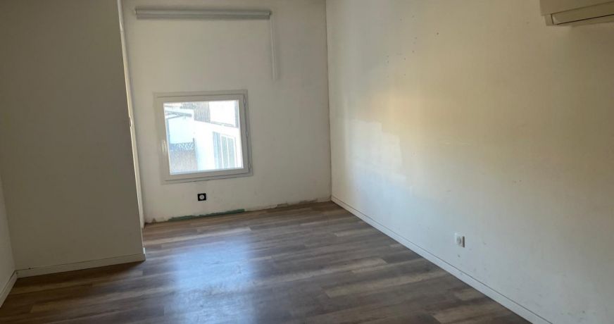 location Local commercial Saint Jean Du Falga