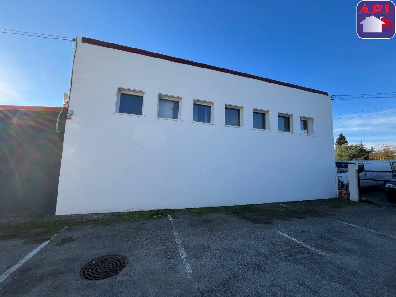 location Local commercial Saint Jean Du Falga - Photo 4