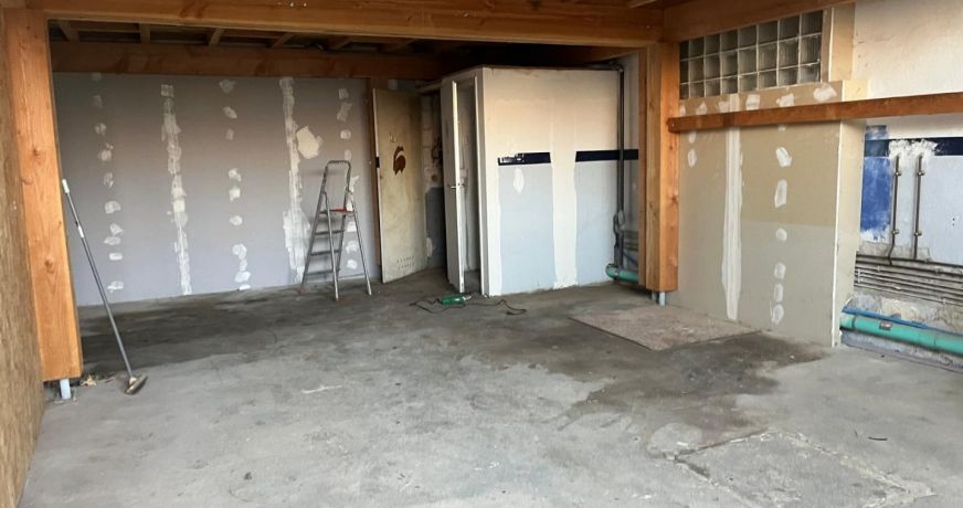 location Local commercial Saint Jean Du Falga