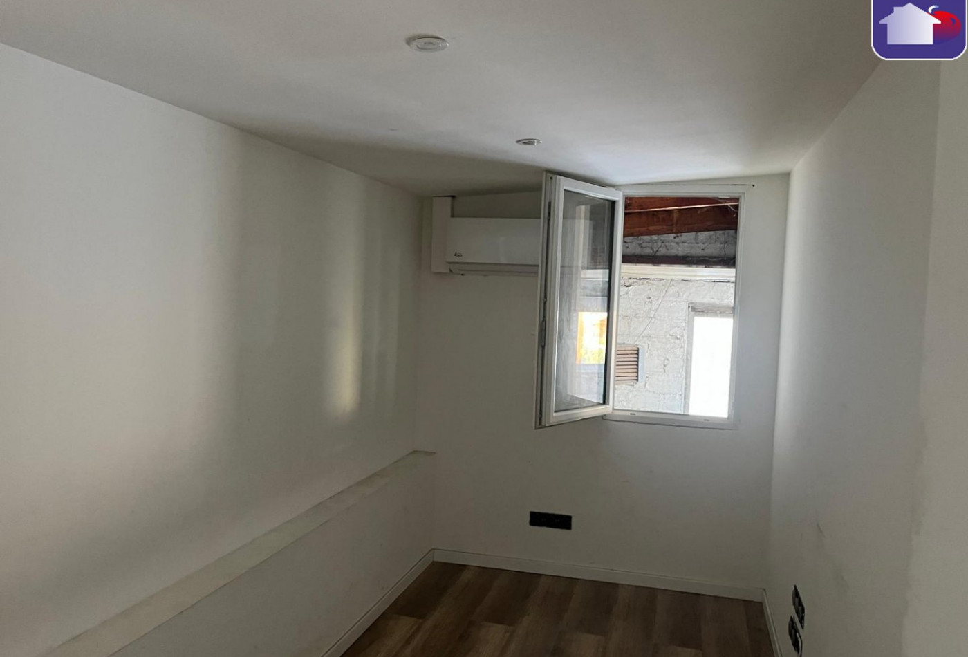 location Local commercial Saint Jean Du Falga - Photo 8