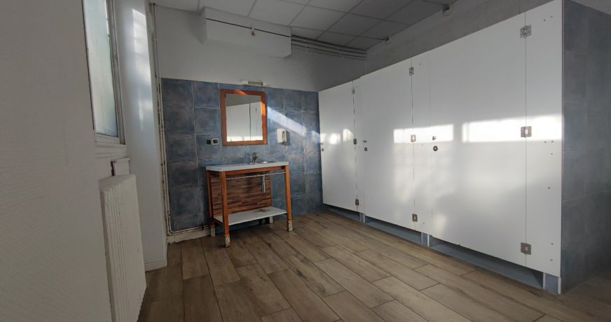 location Local commercial Foix