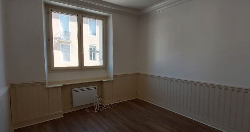 location Appartement Tarascon Sur Ariege