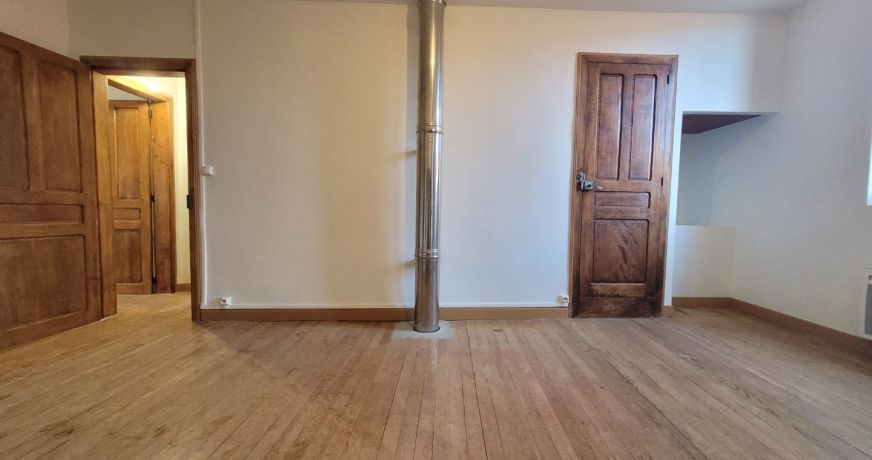 location Maison Montbrun Bocage