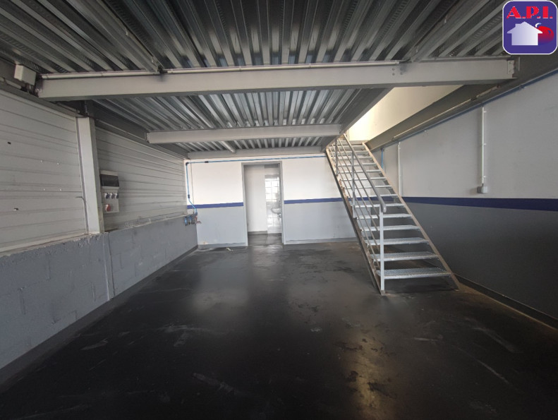 location Local commercial Pamiers - Photo 8