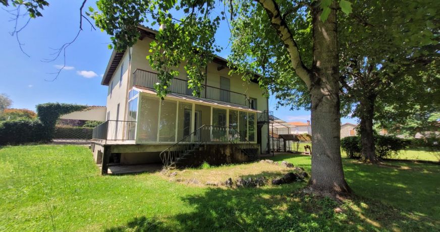 location Maison Caumont