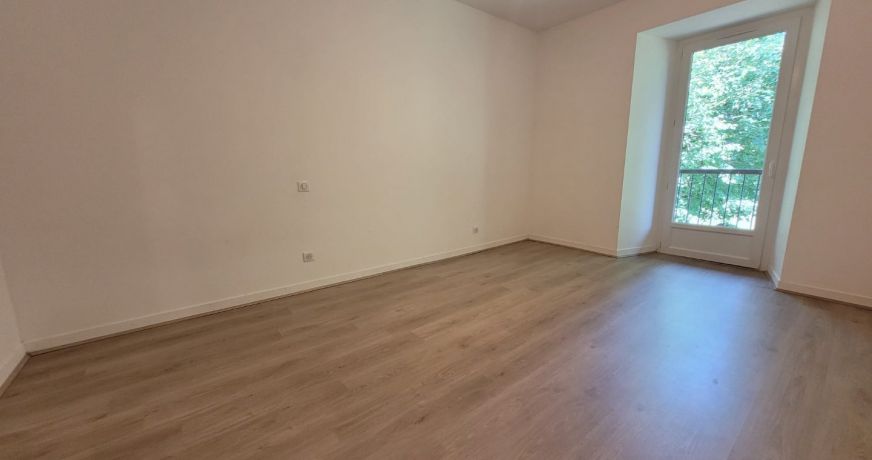 location Maison Caumont