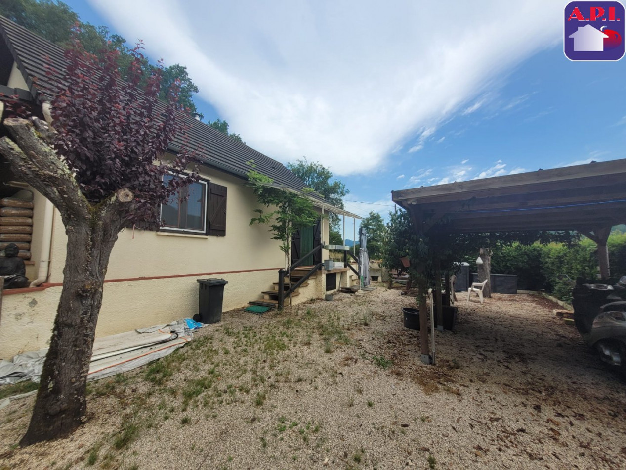 location Maison Oust - Photo 1