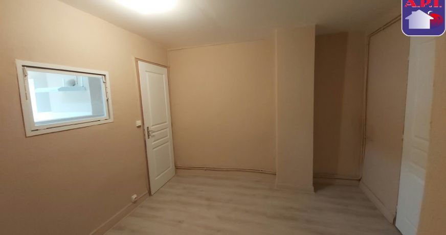 location Studio Tarascon Sur Ariege