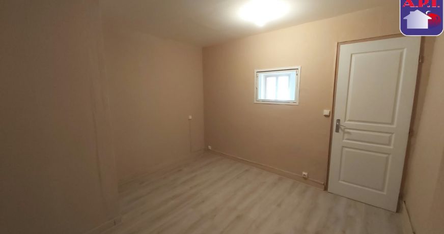 location Studio Tarascon Sur Ariege