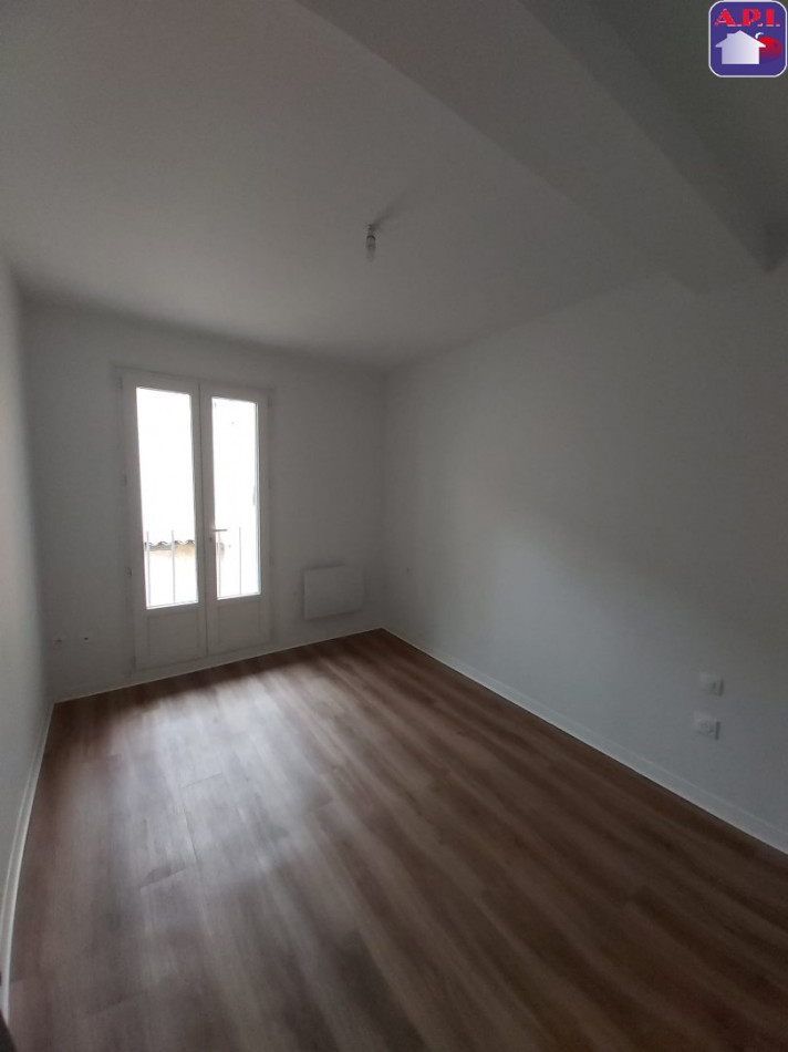location Appartement rénové Tarascon Sur Ariege - Photo 3
