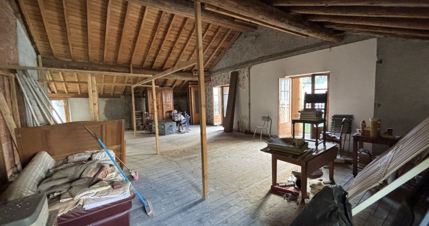 vente Ensemble immobilier Comus