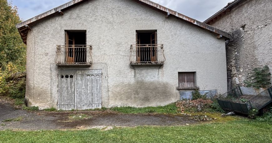 vente Ensemble immobilier Comus