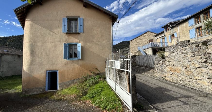 vente Maison de village Comus