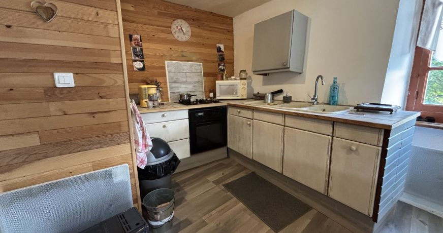 vente Maison de village Comus