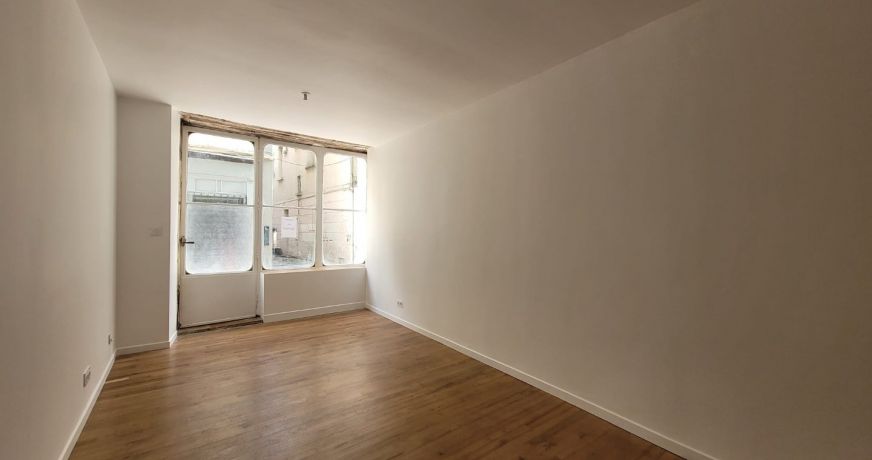 location Local commercial Foix