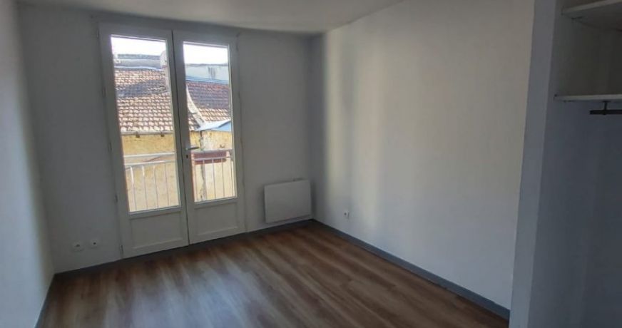location Appartement rénové Tarascon Sur Ariege
