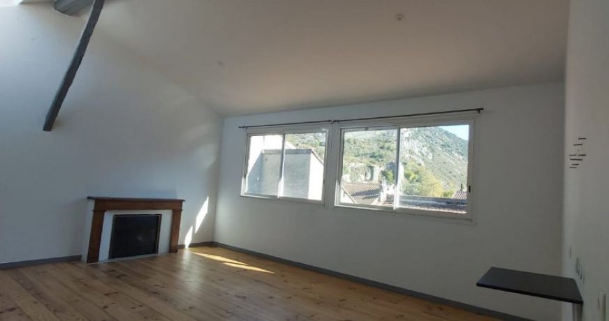 location Appartement rénové Tarascon Sur Ariege