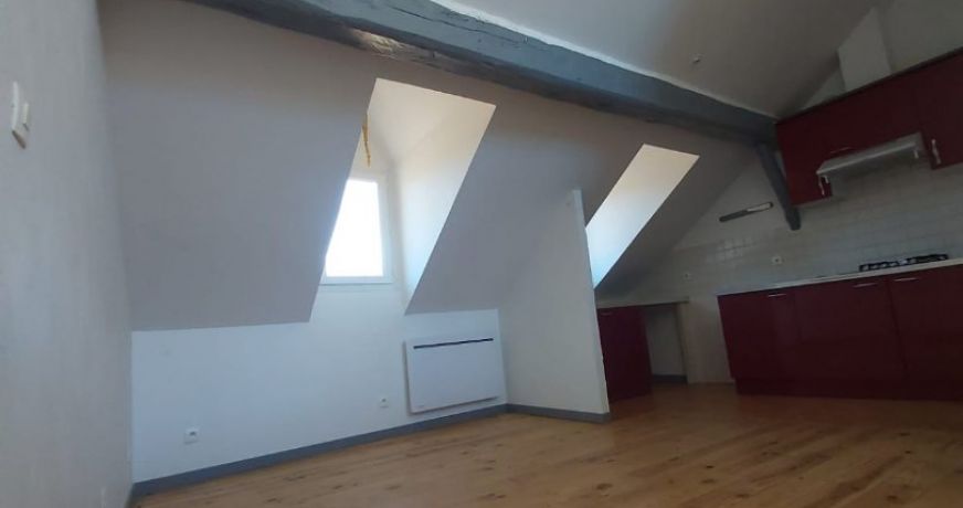 location Appartement rénové Tarascon Sur Ariege