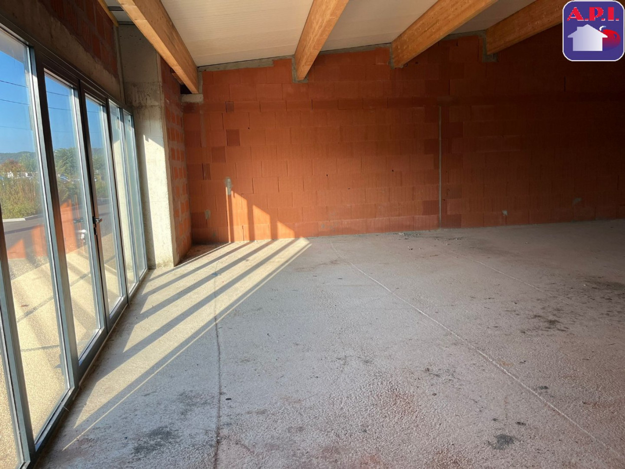 location Local commercial La Tour Du Crieu - Photo 5