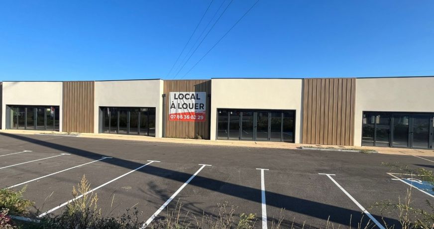 location Local commercial La Tour Du Crieu