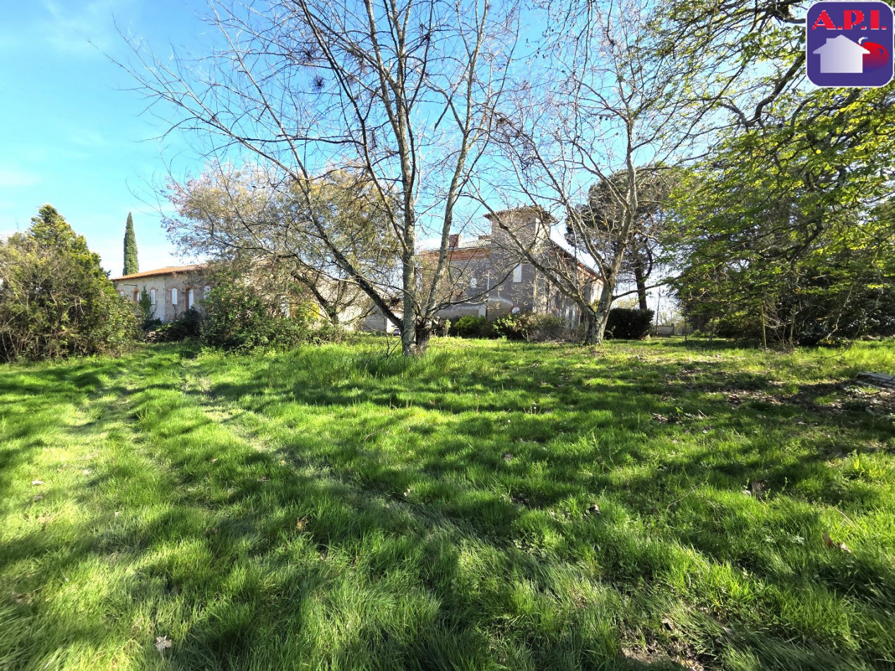 vente Château Saverdun - Photo 1