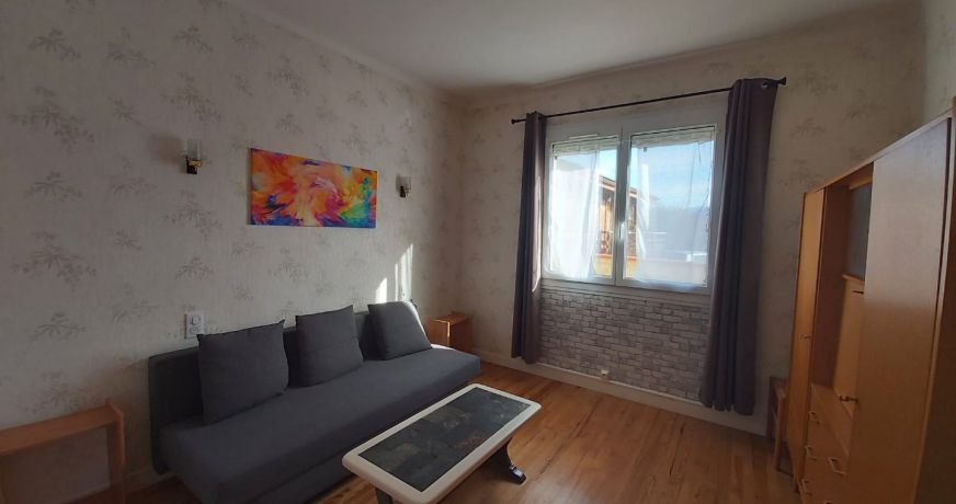 location Maison Saurat