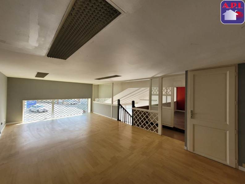 location Local commercial Foix - Photo 8