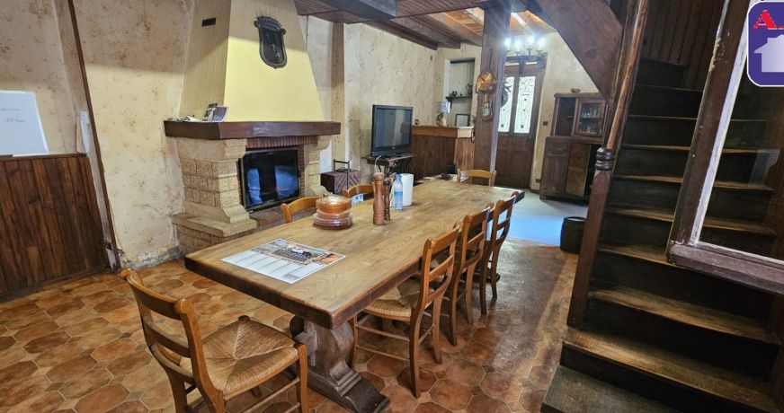 vente Maison de village Montaut