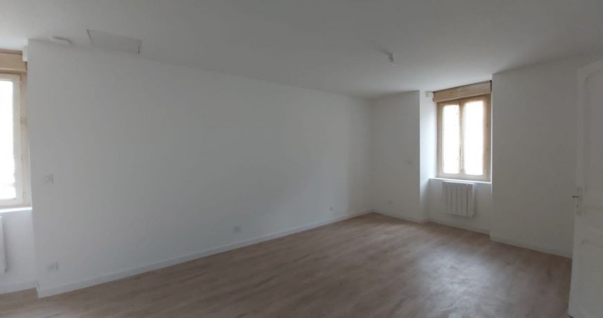 location Appartement Ussat