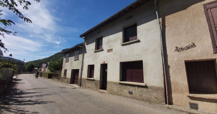 location Maison Orgeix