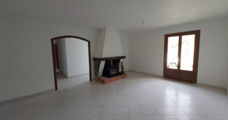 location Maison Belcaire