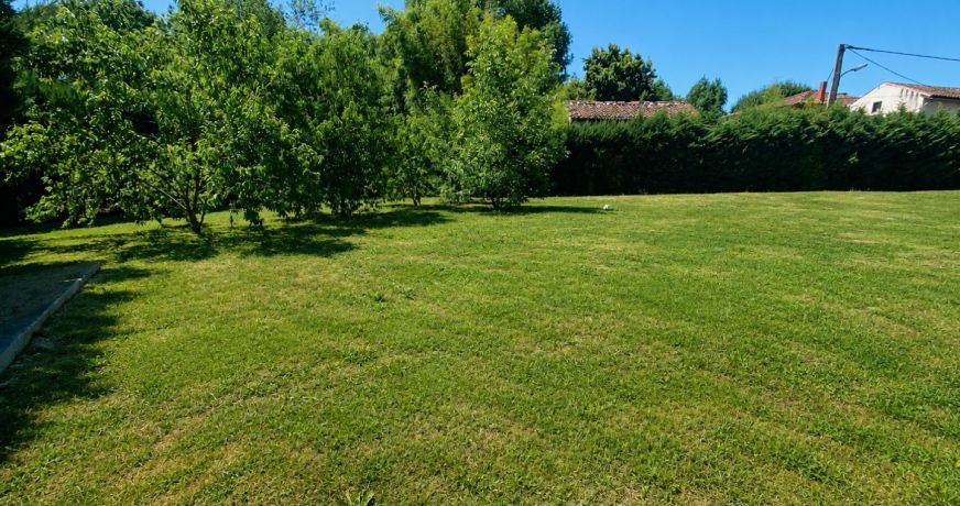 vente Terrain Pailhes