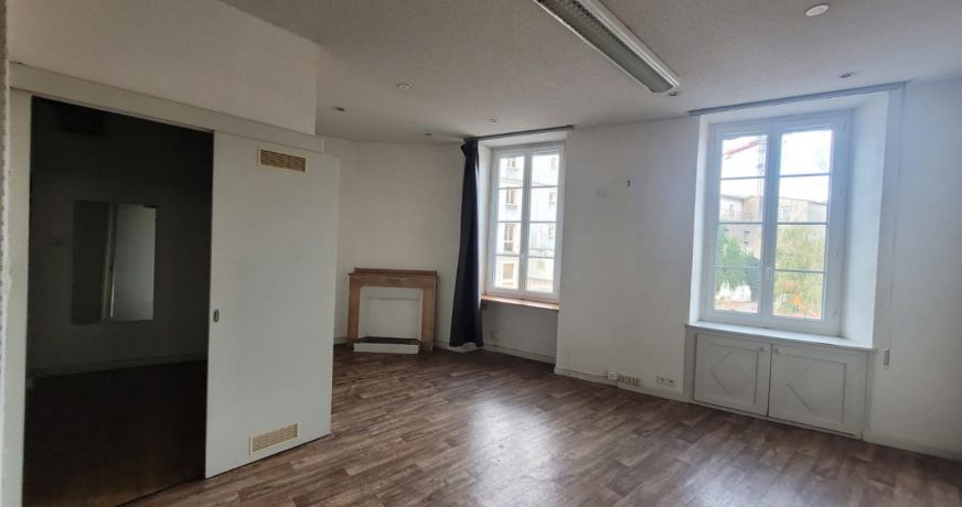 location Local commercial Foix