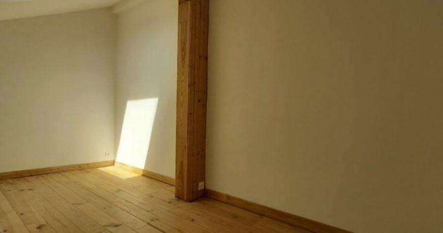 location Appartement Tarascon Sur Ariege