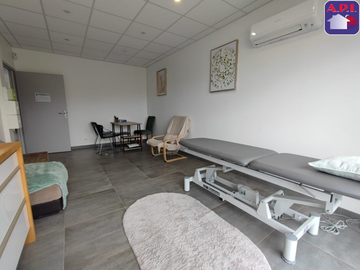location Ateliers et bureaux Saint Jean De Verges - Photo 1